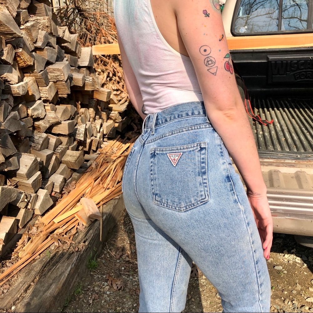 90s Light Wash High Waisted Guess  Mom Jeans